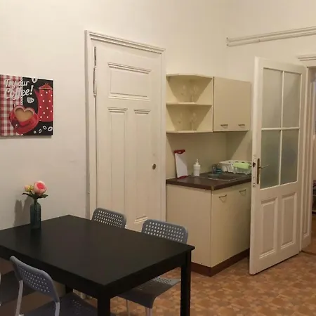 אכסניה Veveri - Uvoz, 10 Min Pesky Do Centru ברנו
